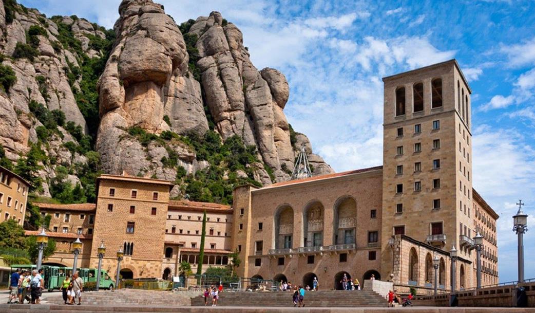 Slunná Barcelona s výletem ke klášteru Montserrat 