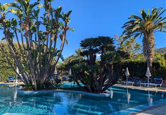 Krásy Ischie s koupáním a možnosti výletů z Prahy