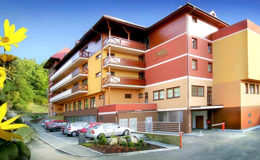 Hotel Ambra 4, Luhačovice, Valašský víkend, polopenze a procedury
