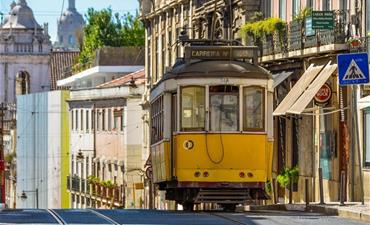 Lisabon s výletem do královské Sintry a k útesům u Atlantského oceánu_dvoulůžkový pokoj s pristylkou