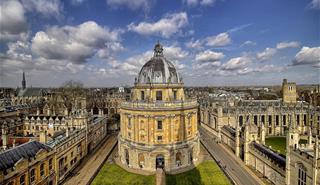 oxford-5114331_1920.jpg